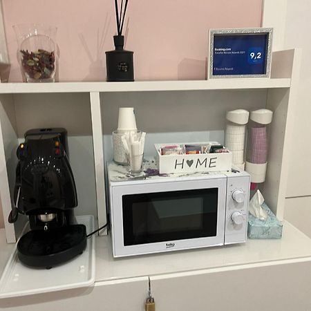 F.Rooms Napoli Zewnętrze zdjęcie