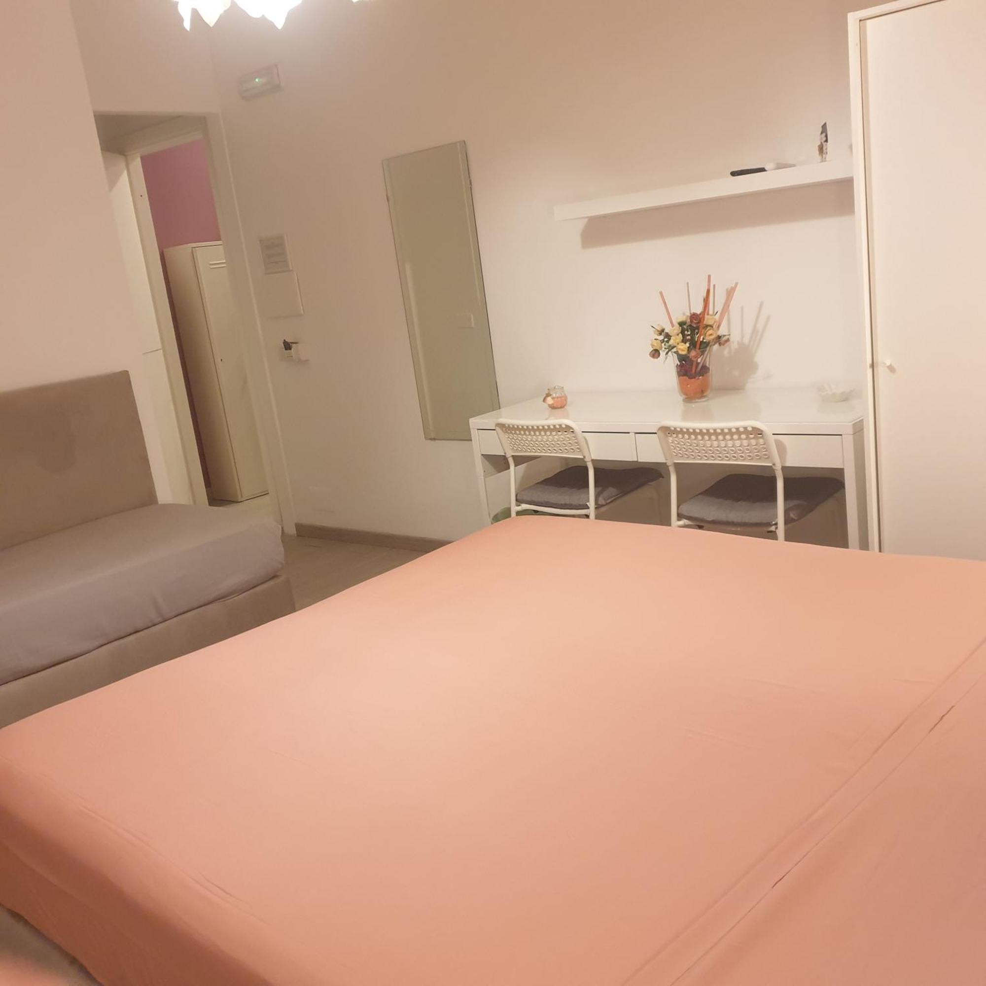 F.Rooms Napoli Zewnętrze zdjęcie